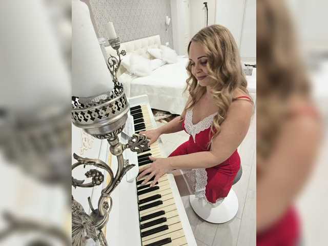 Sex chat gratuit in direct cu XxxSexyMilfxxX pe BongaCams