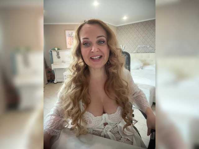 XxxSexyMilfxxX's BongaCams show and profile