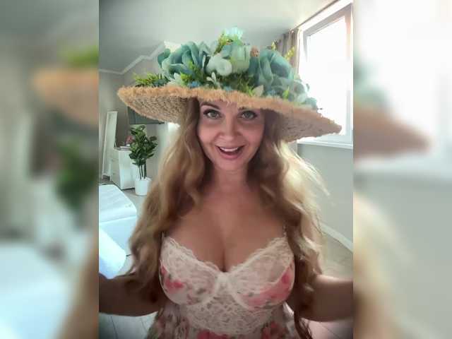 XxxSexyMilfxxX's BongaCams profile