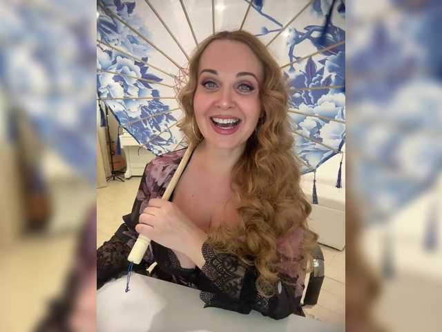 XxxSexyMilfxxX's BongaCams show and profile