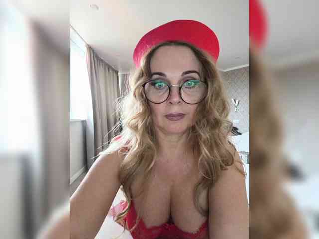XxxSexyMilfxxX's webcam live show