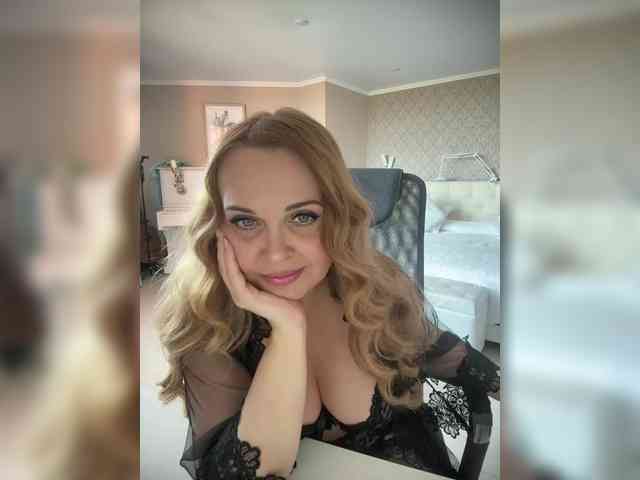 XxxSexyMilfxxX Live Webcam on BongaCams