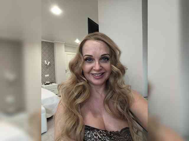 Milf_Zabava webcam