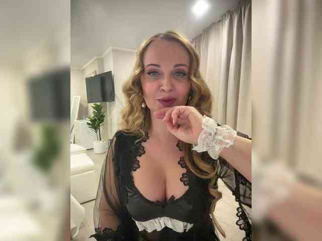 Milf_Zabava webcam