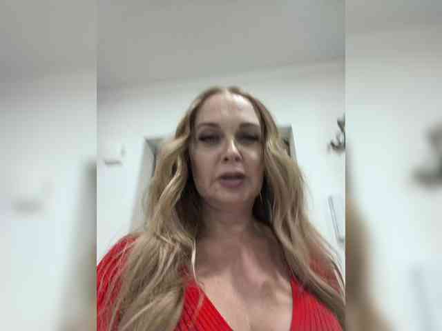 Milf_Zabava webcam