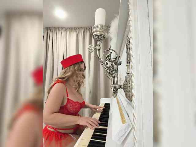XxxSexyMilfxxX's webcam live show