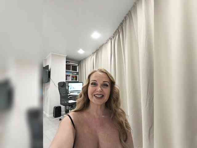 Milf_Zabava webcam