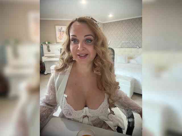 Milf_Zabava webcam