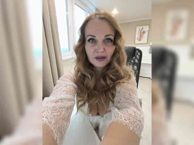 Milf_Zabava webcam