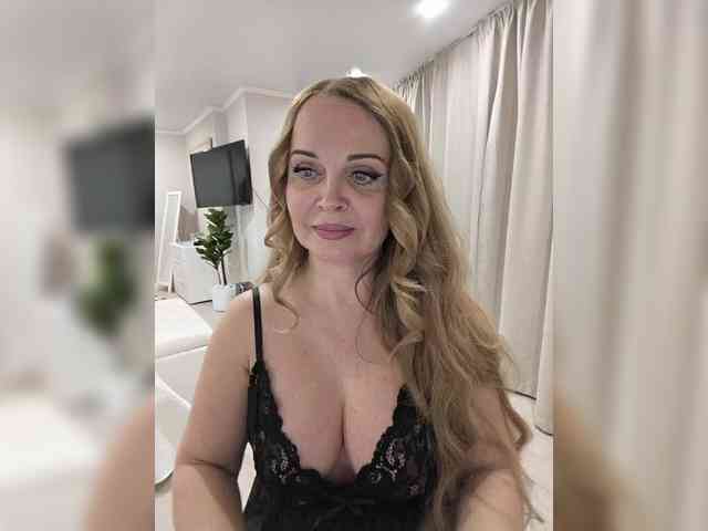 Milf_Zabava webcam