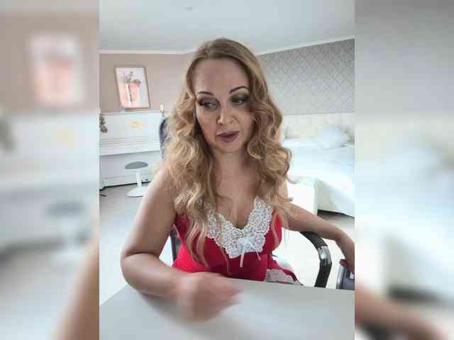 Milf_Zabava webcam