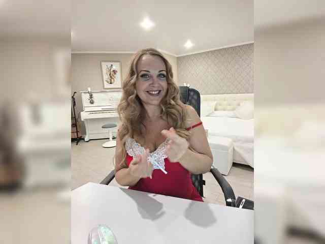Milf_Zabava webcam
