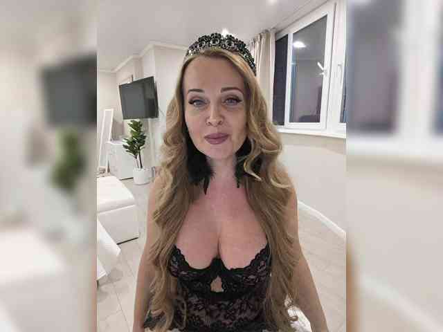 Milf_Zabava webcam
