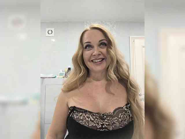 XxxSexyMilfxxX Live Webcam on BongaCams