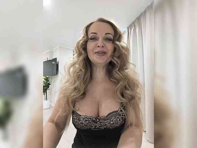 Milf_Zabava webcam