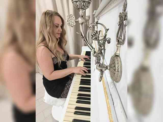 Milf_Zabava webcam