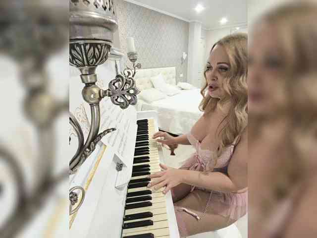 Milf_Zabava webcam