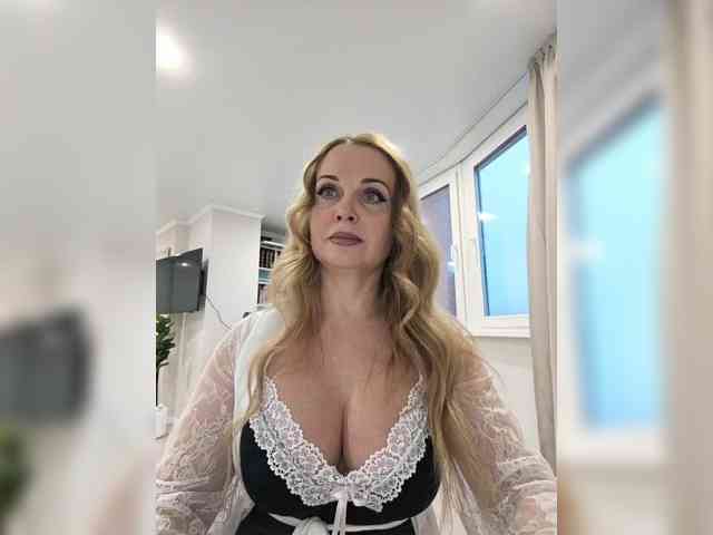 Milf_Zabava webcam