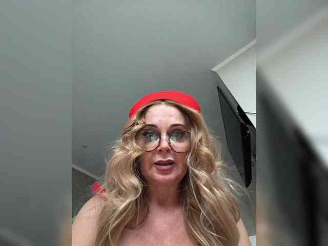 XxxSexyMilfxxX's webcam live show