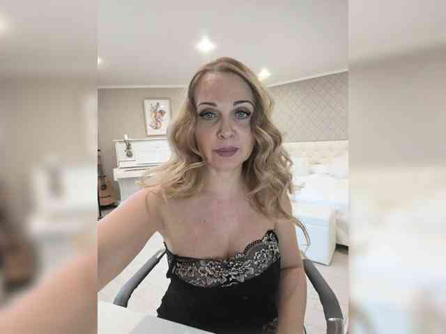XxxSexyMilfxxX Live Webcam on BongaCams