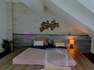 Skinny-Star Porn Show