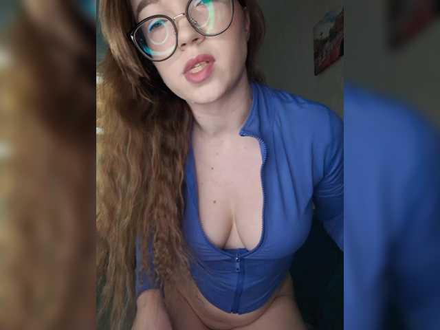 Juliberry1's BongaCams show and profile