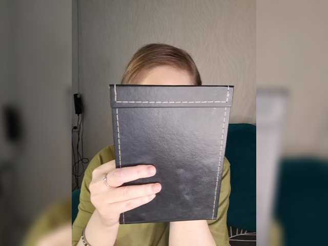 Juliberry1's BongaCams show and profile