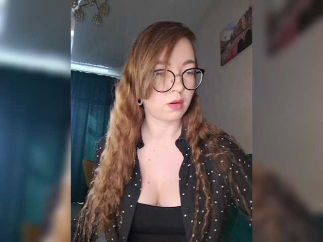 Juliberry1's BongaCams show and profile