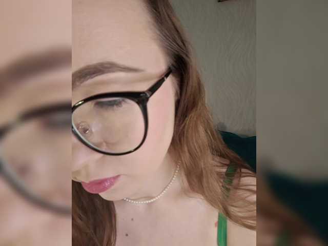 Juliberry1's BongaCams show and profile