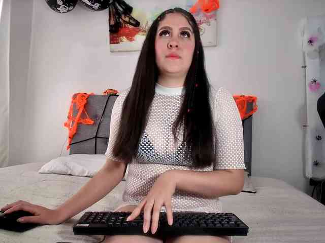 Luna-sweet5 webcam