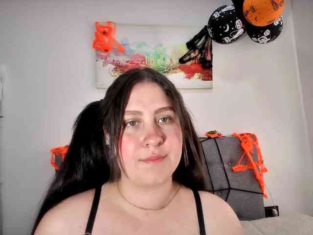 Luna-sweet5 webcam