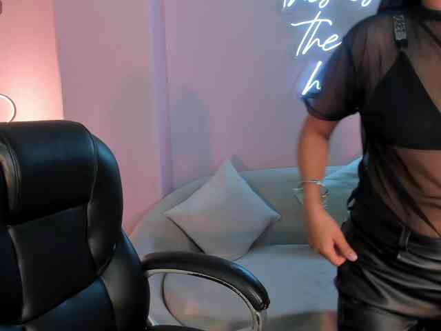 RoxySanders Live Webcam on BongaCams