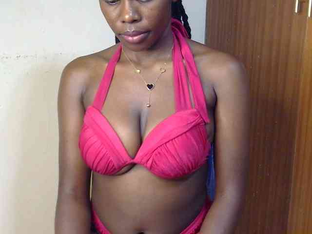 PetiteDesiree webcam