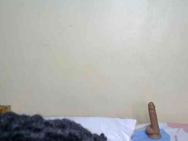 PetiteDesiree webcam