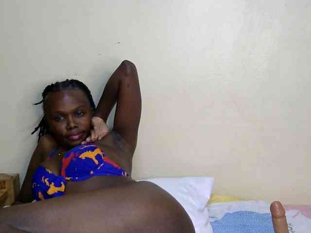 PetiteDesiree webcam