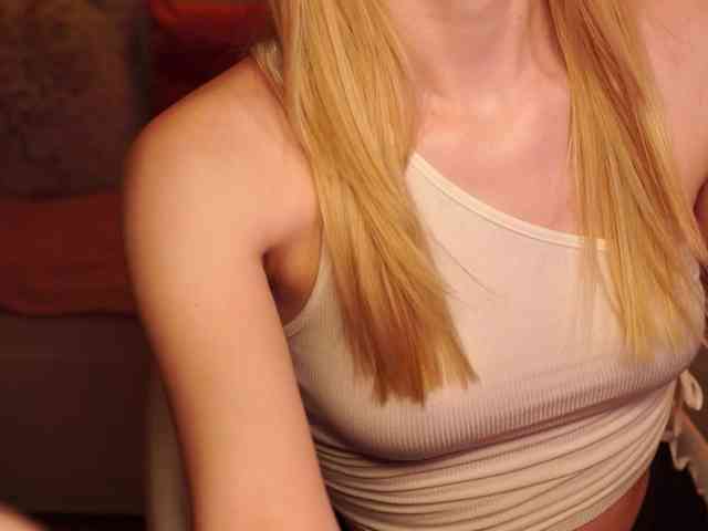 SnowwBarbie webcam