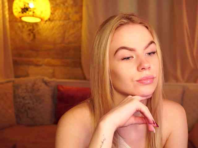 SnowwBarbie webcam