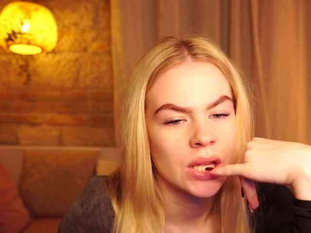 SnowwBarbie webcam