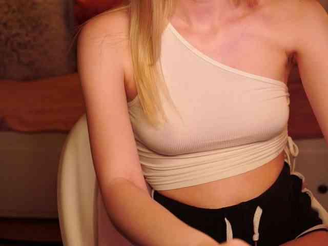 SnowwBarbie webcam