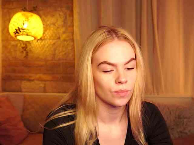 SnowwBarbie webcam