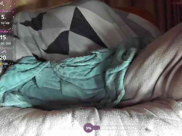 CelineReyys webcam