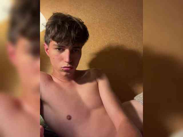 Dmitrii123455 Live Webcam on BongaCams