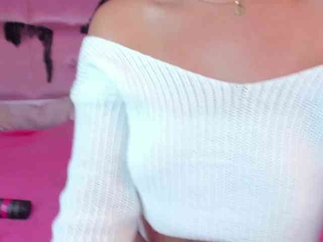 RoseAnderson bongacams