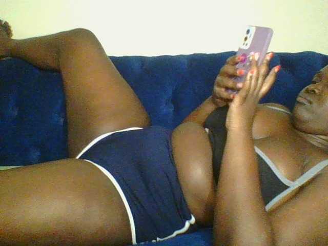 Horny-vyxen webcam