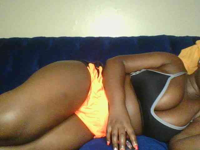 Horny-vyxen webcam