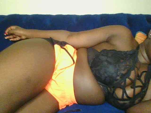 Horny-vyxen webcam