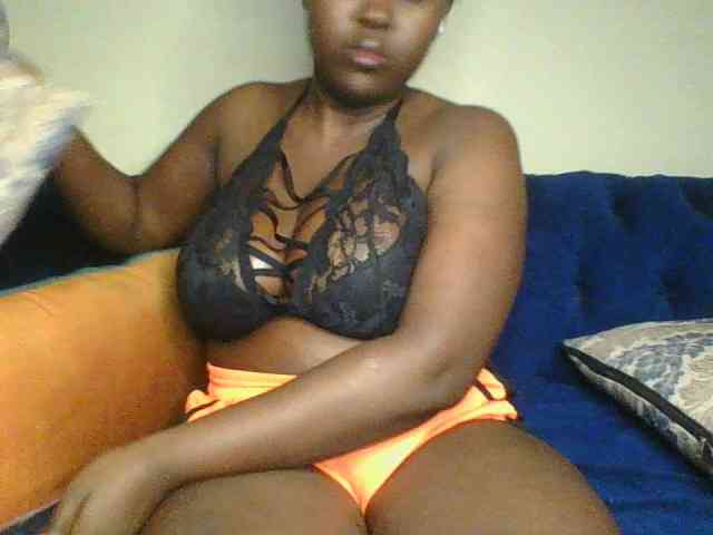 Horny-vyxen webcam