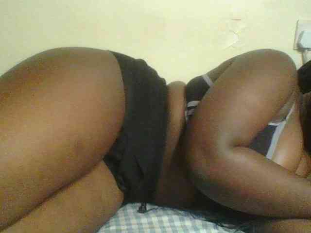 Horny-vyxen webcam