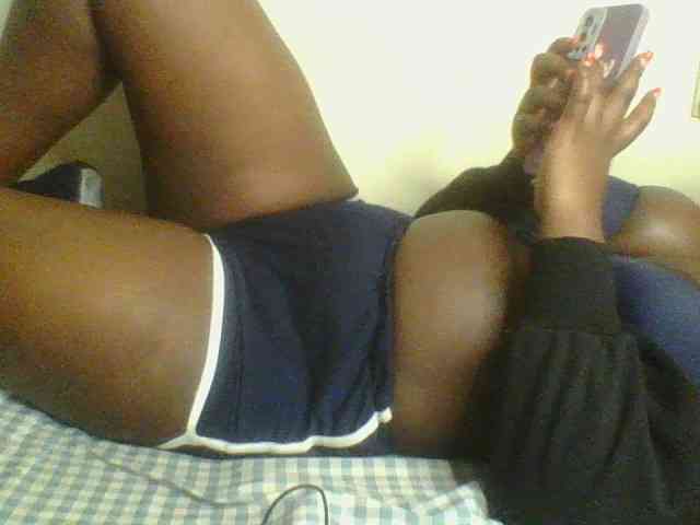 Horny-vyxen webcam