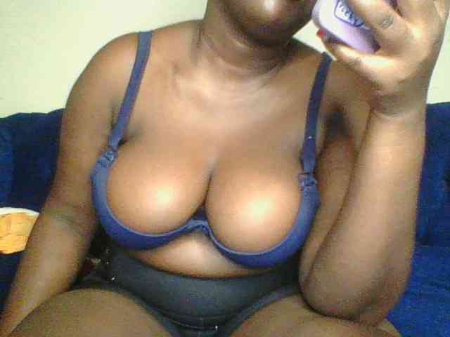 Horny-vyxen webcam